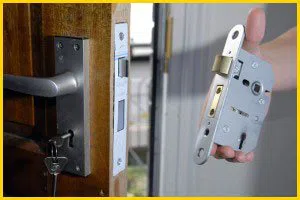 Boca Raton City Locksmith Boca Raton, FL 561-692-4236 - 13-lock-replace