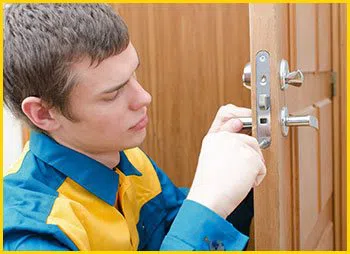 Boca Raton City Locksmith Boca Raton, FL 561-692-4236 - 16-emergency-unlock